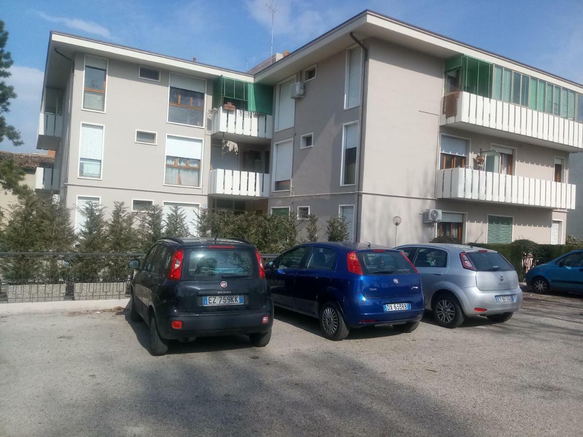 Vicino Al Prato Della Valle Intero Appartamento Parcheggio Facile Di Fronte Pádua Exterior foto